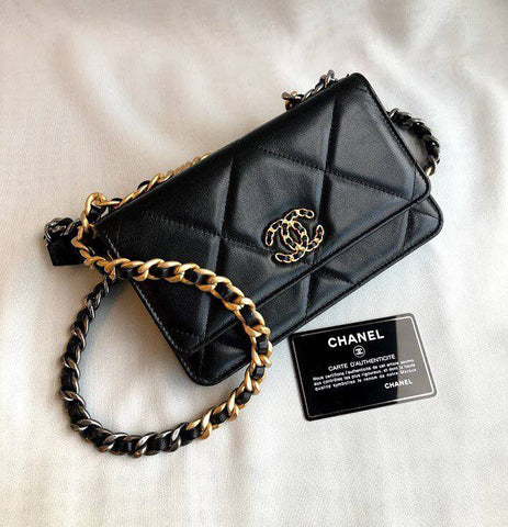Goatskin Quilted Chanel 19 Wallet On Chain WOC (Beige) – mivgarvge